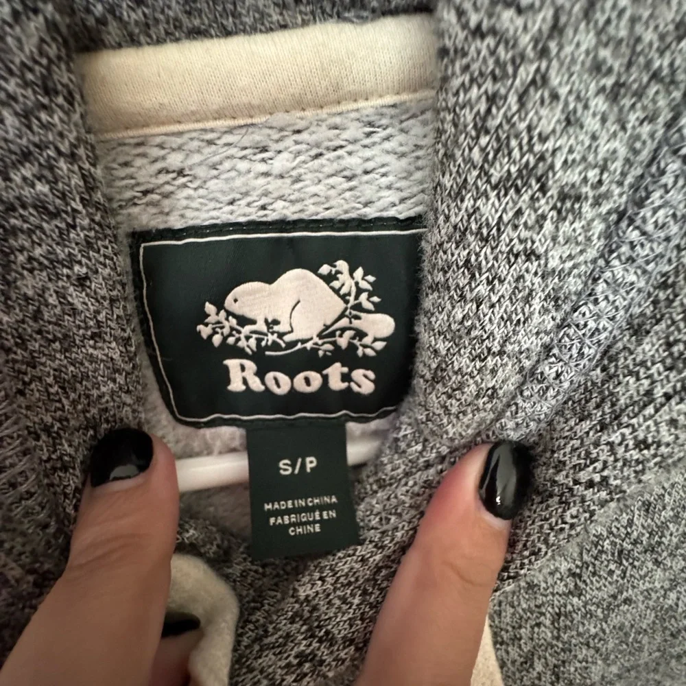 Roots Heathered Gray Hoodie - Picture 4 of 4